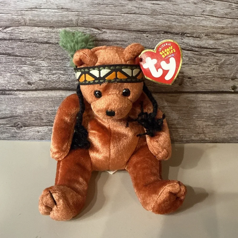 Ty Beanie Baby - LITTLE FEATHER the Bear (7 Inch) NEW MWMTs Stuffed Animal Toy